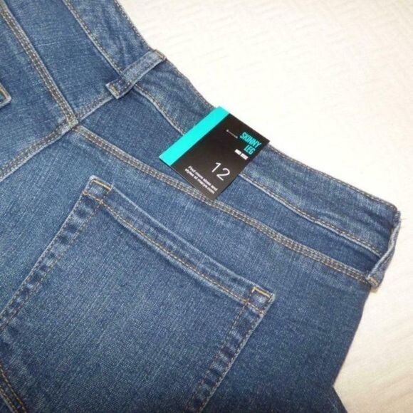 $54.00 Style & Co Lorimer Slit-Knee Skinny Jeans, Size 12, - Picture 7 of 7